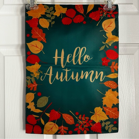 New Hello Autumn Garden Flag 18x12 - Picture 2 of 4